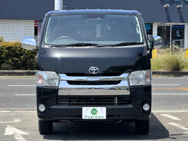 HIACE VAN-11