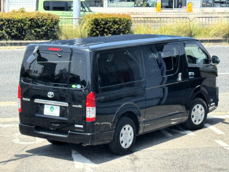 HIACE VAN-14
