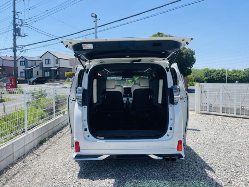 VELLFIRE-3