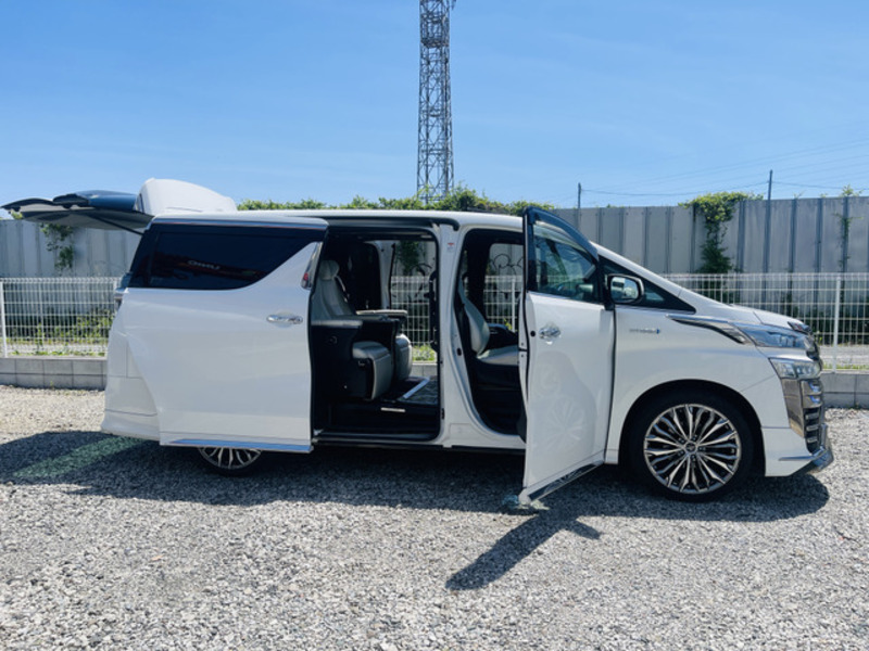VELLFIRE-2