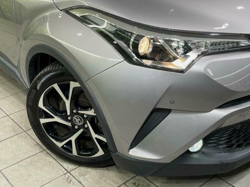 C-HR-11
