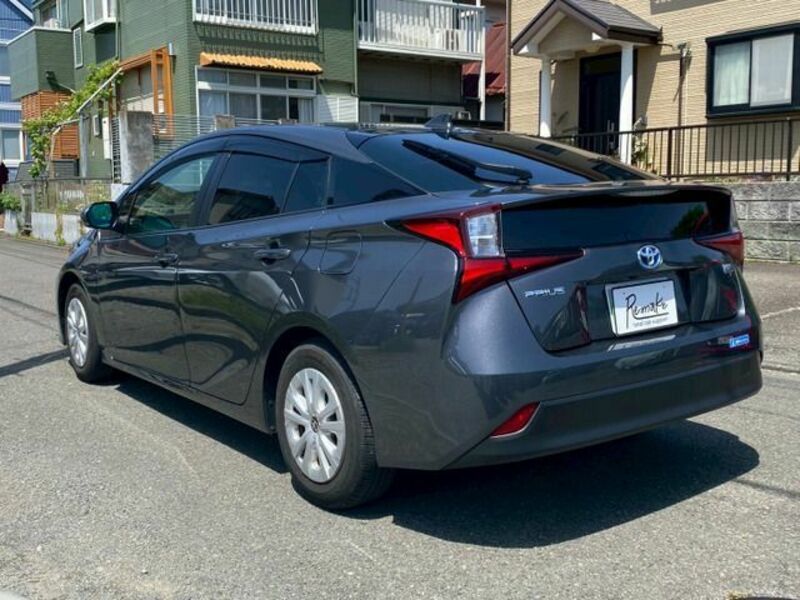 PRIUS-6