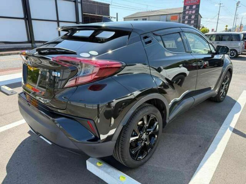 C-HR-9