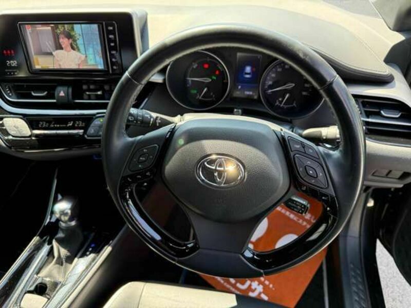 C-HR-12