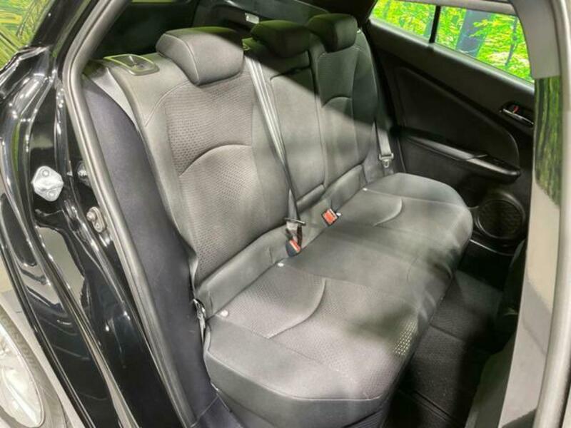 PRIUS-8