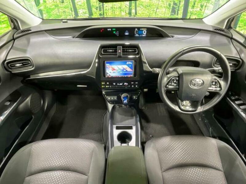 PRIUS-1
