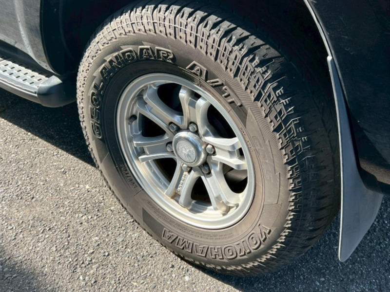 HILUX SURF