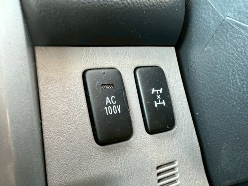 HILUX SURF