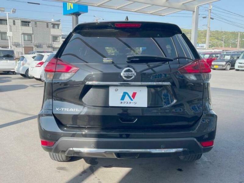X-TRAIL-18