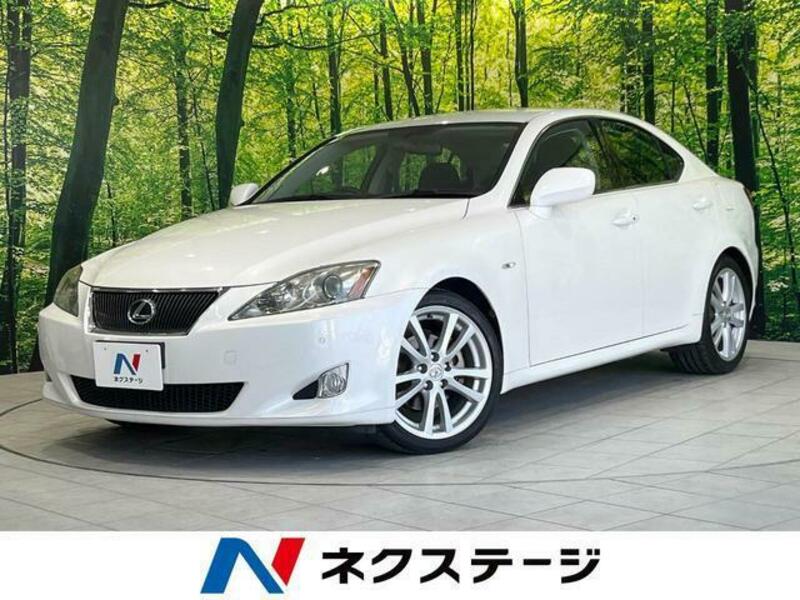 LEXUS　IS