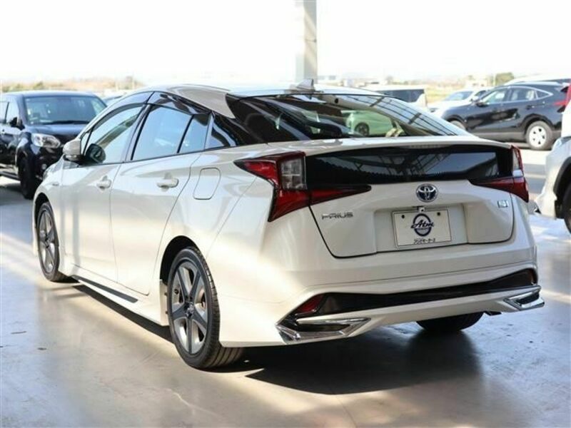 PRIUS-5