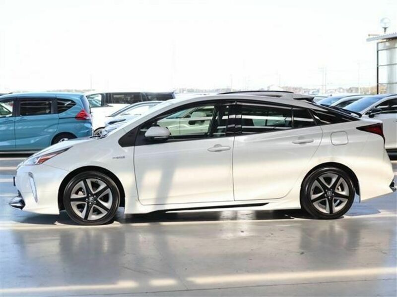 PRIUS-6