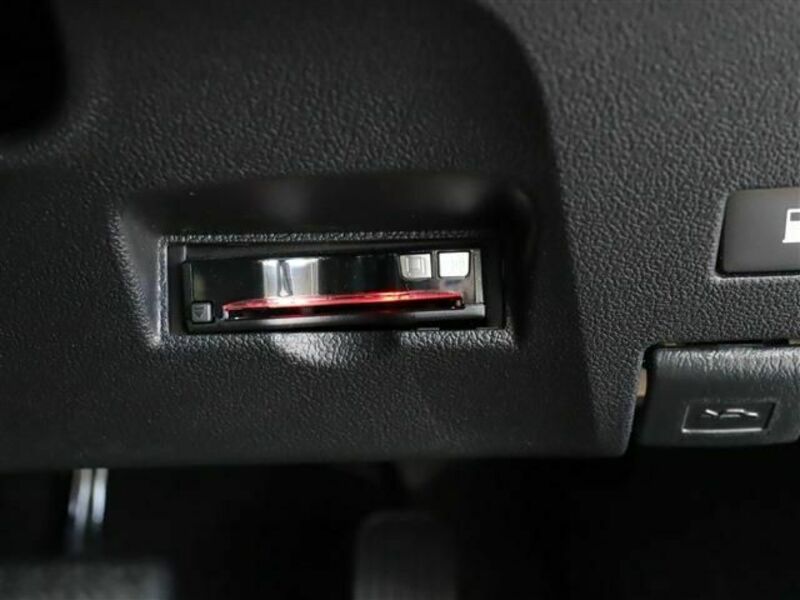 PRIUS-17