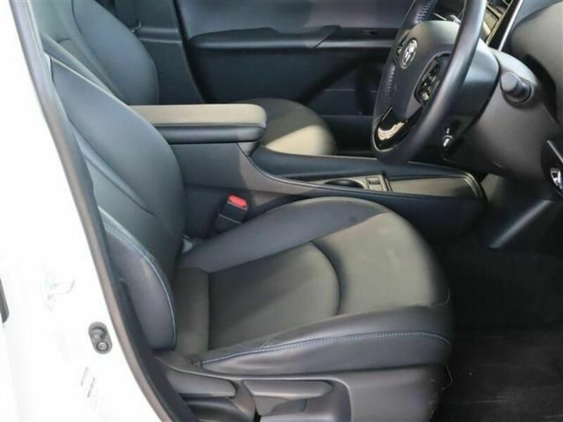 PRIUS-25