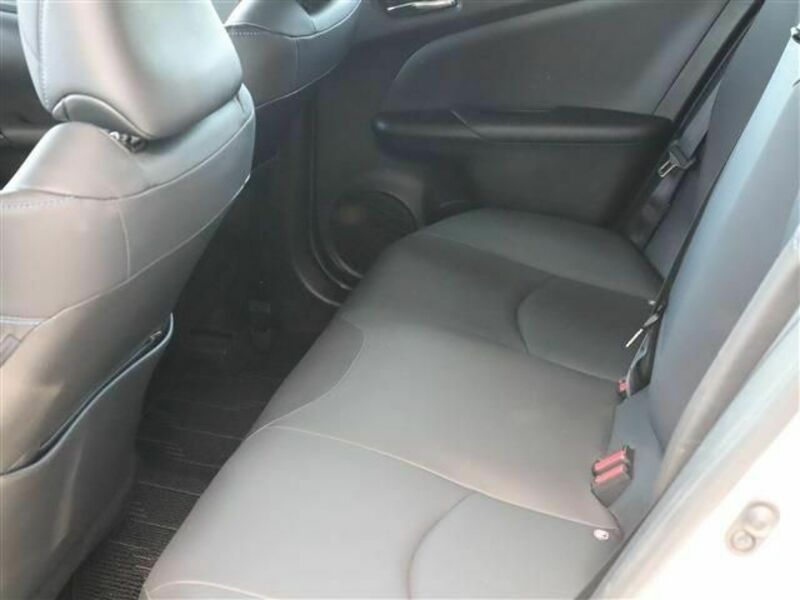 PRIUS-29