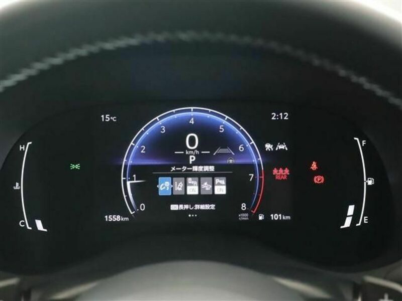 YARIS CROSS-7