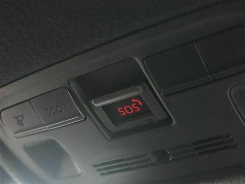 YARIS CROSS-11