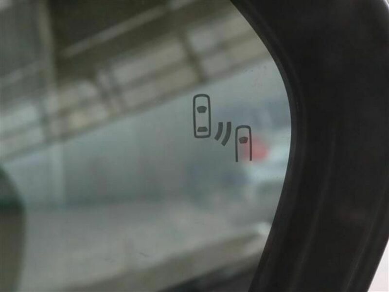 YARIS CROSS-24