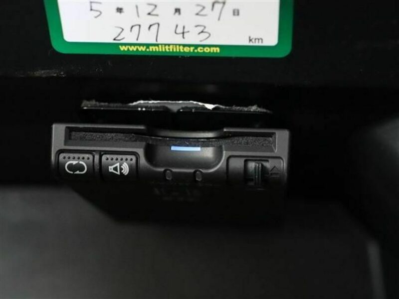 N BOX CUSTOM-15