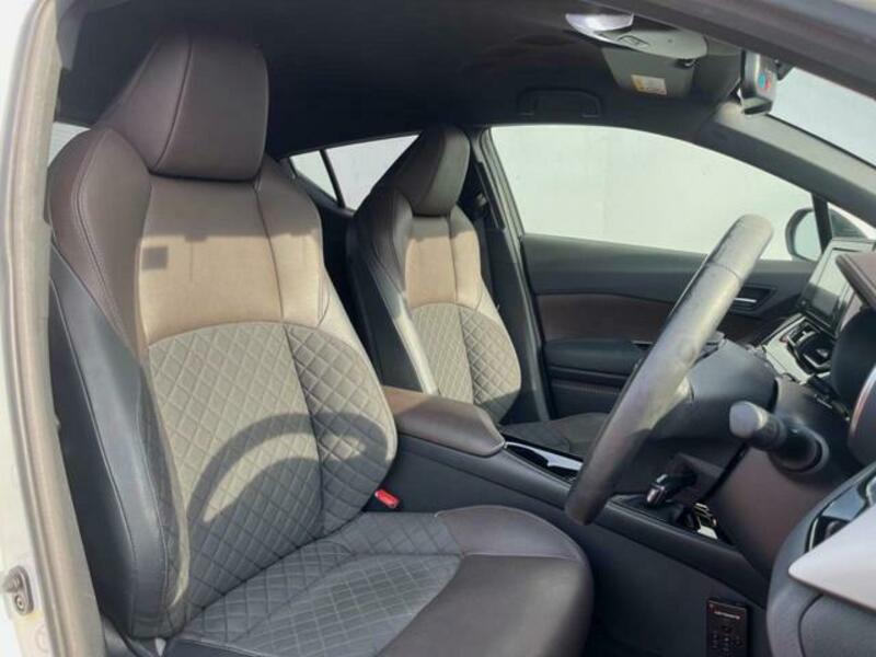 C-HR-7