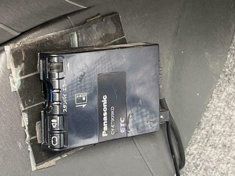 PRIUS-4