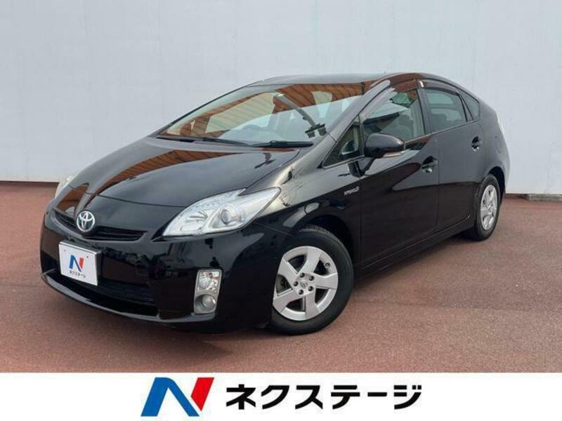 TOYOTA　PRIUS