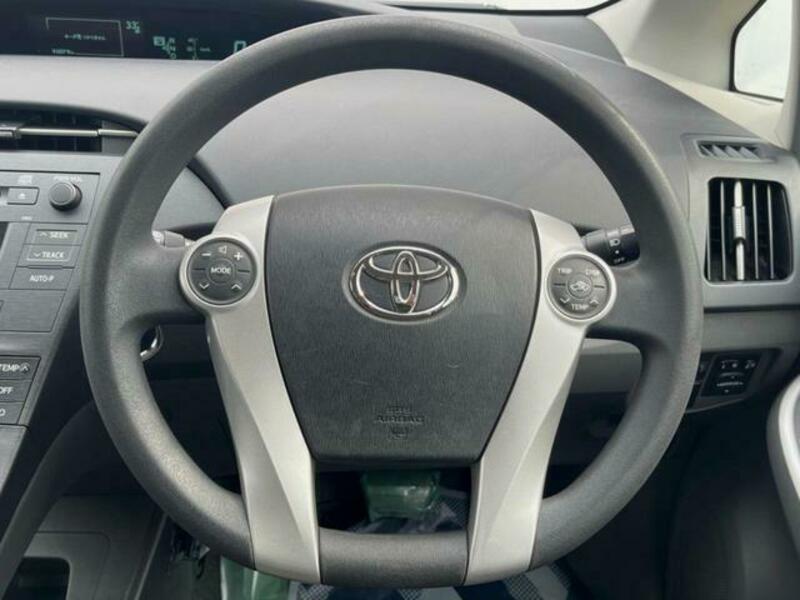 PRIUS-9