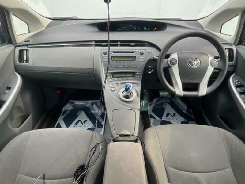 PRIUS-1