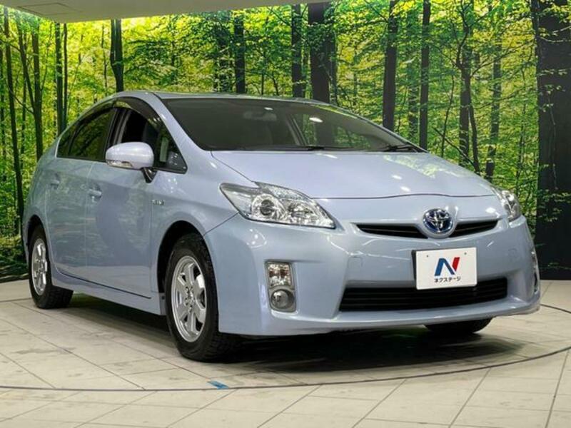 PRIUS-16