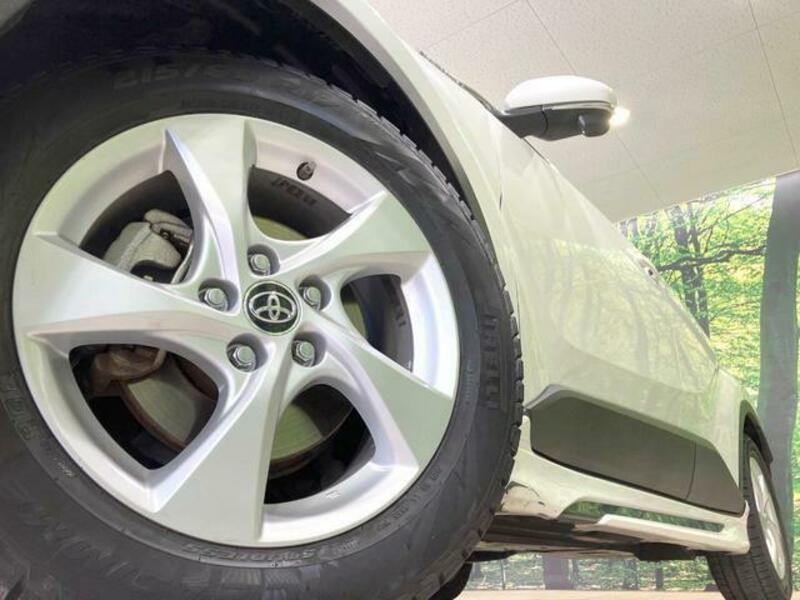 C-HR-12