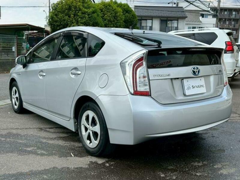 PRIUS-14