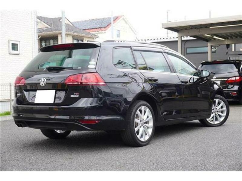 GOLF VARIANT-2