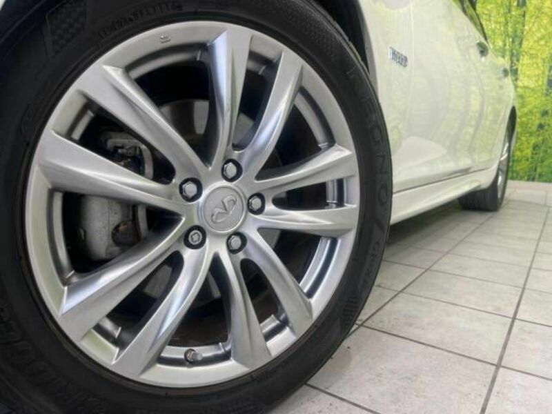 FUGA HYBRID-14