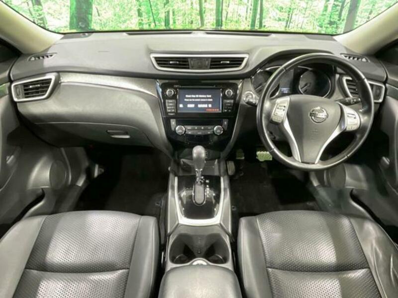 X-TRAIL-1