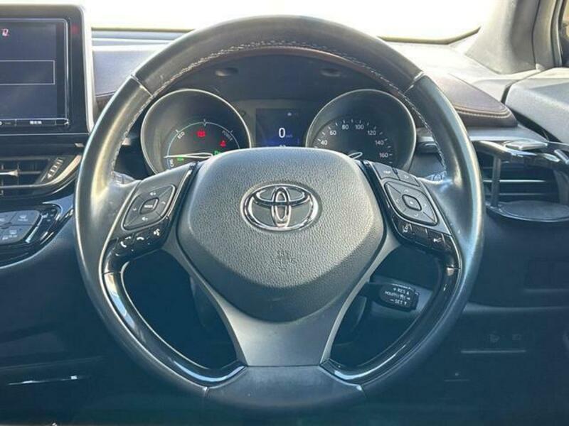 C-HR-11