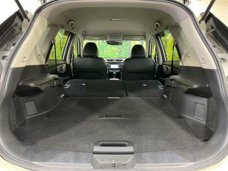 X-TRAIL-9