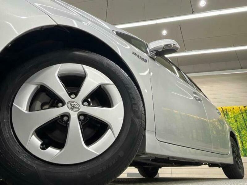 PRIUS-12