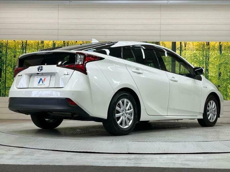 PRIUS-16