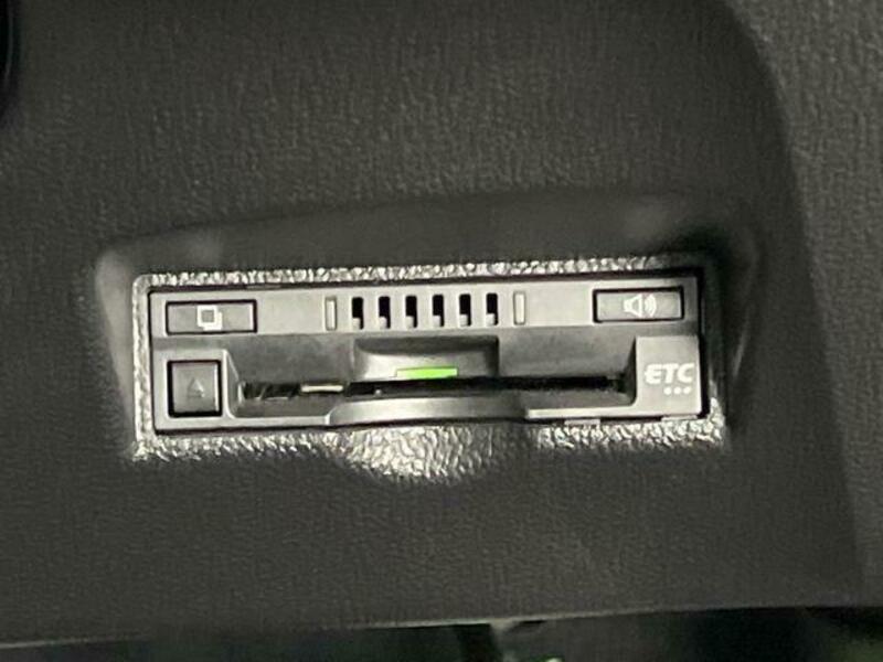 PRIUS-6