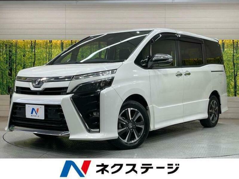 TOYOTA　VOXY