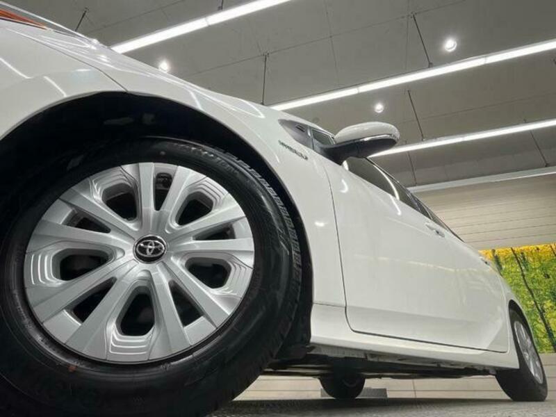 PRIUS-12