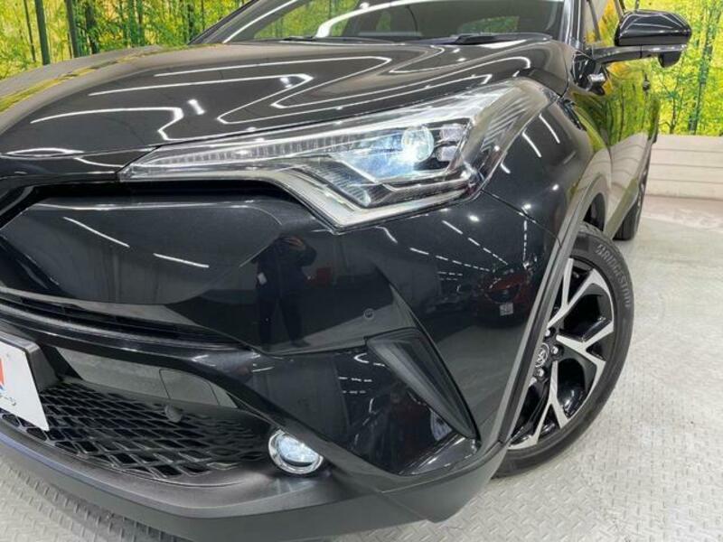 C-HR-11