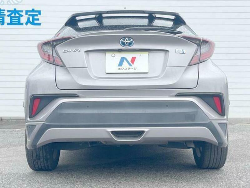 C-HR-15