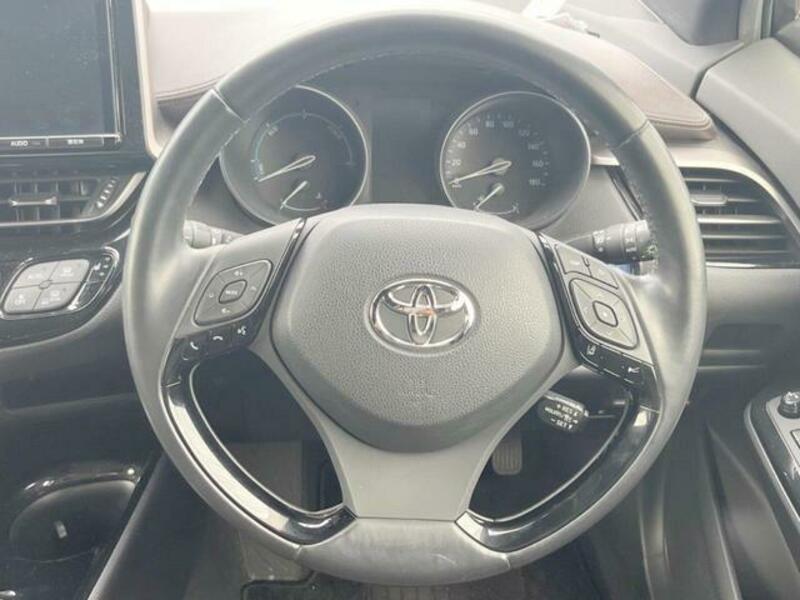 C-HR-11