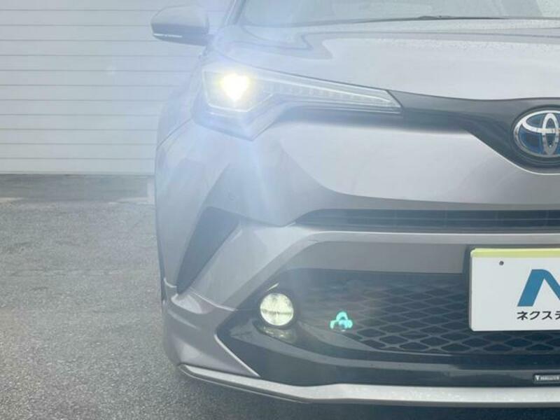 C-HR-12