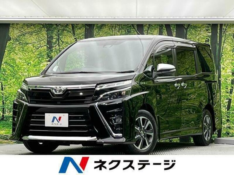 TOYOTA　VOXY