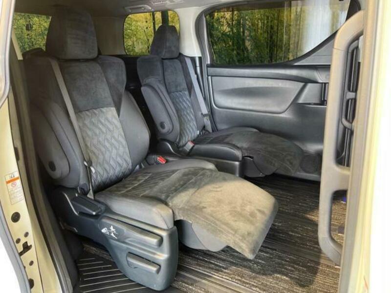 ALPHARD-8