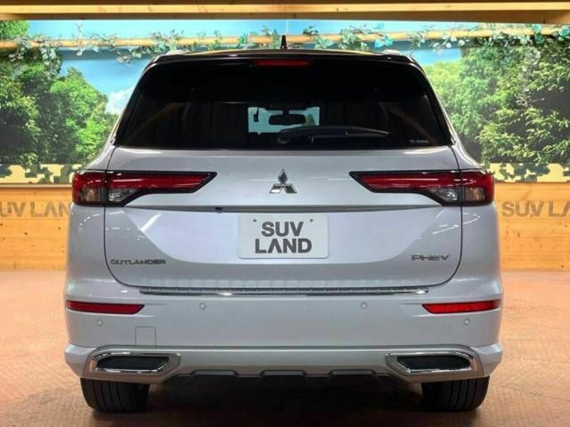 OUTLANDER PHEV-18