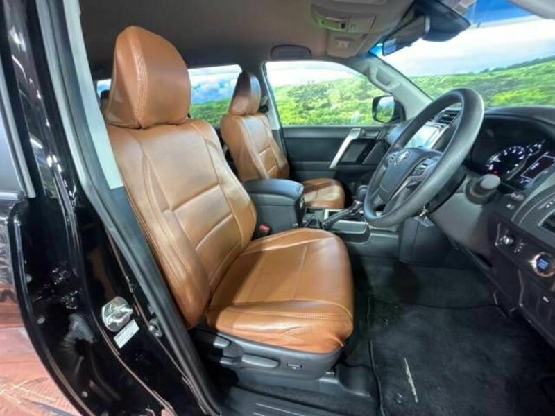 LAND CRUISER PRADO-6