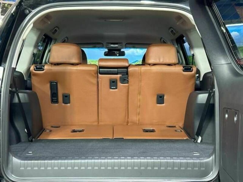 LAND CRUISER PRADO-9